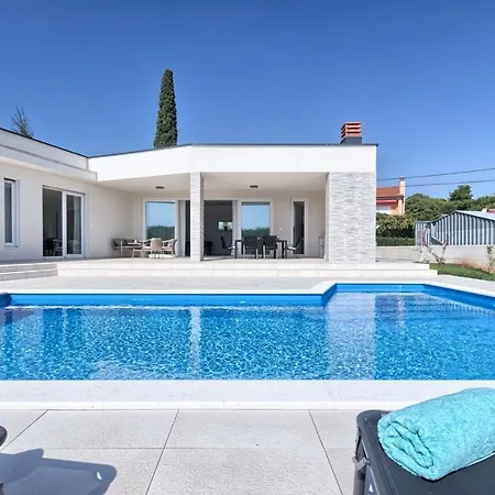 Aura Villa Pula