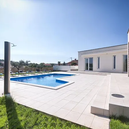 Aura Villa Pula